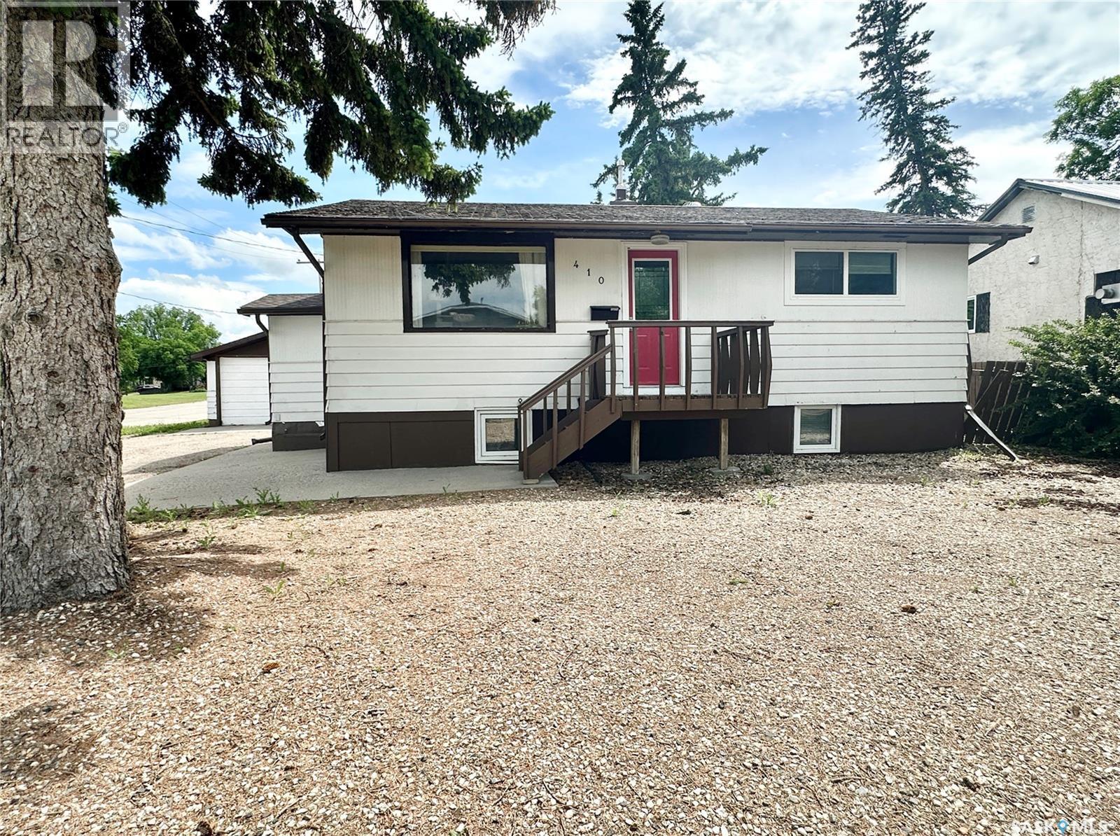410 2Nd Avenue Se, Weyburn, SK