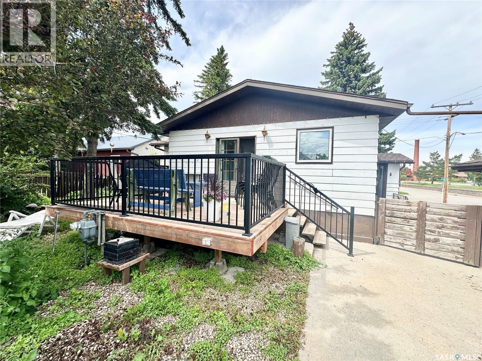 410 2Nd Avenue Se, Weyburn, SK
