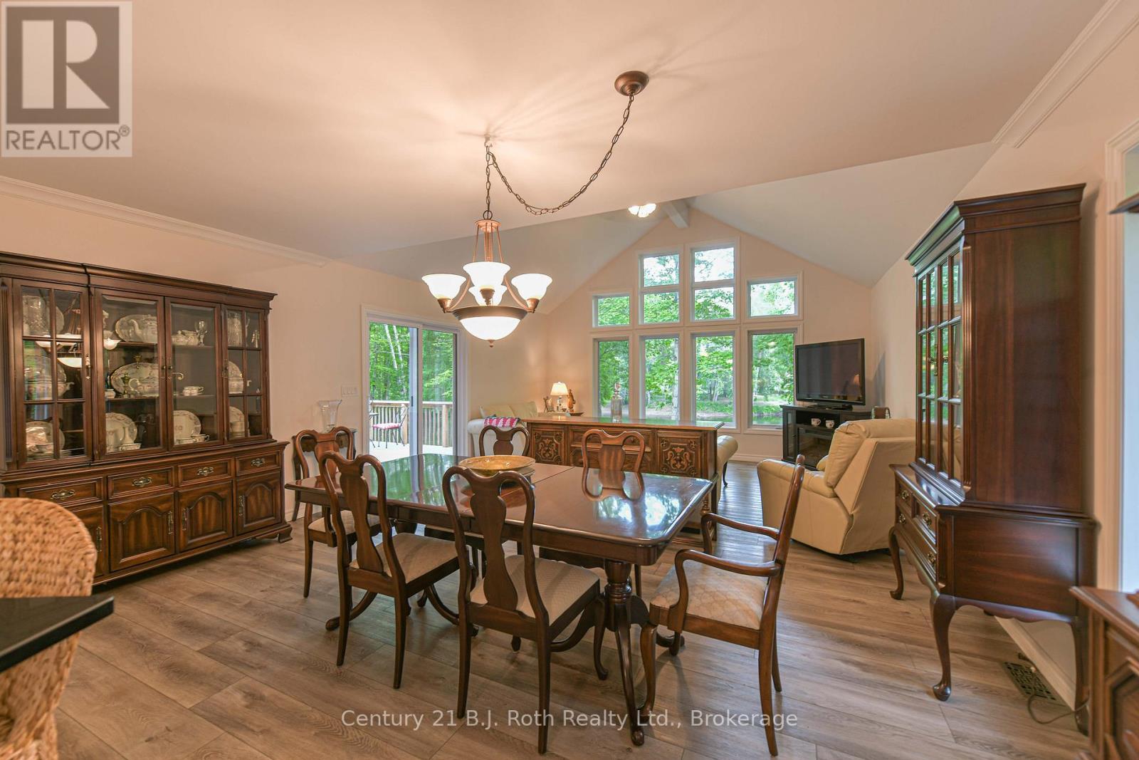 Dining area - 7463 Davy Drive, Ramara, ON