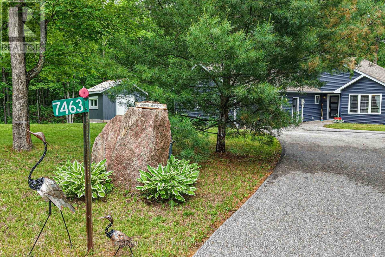 Welcome to the River - 7463 Davy Drive, Ramara, ON