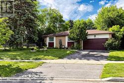 231 CENTRE STREET W Richmond Hill, ON L4C 3P9