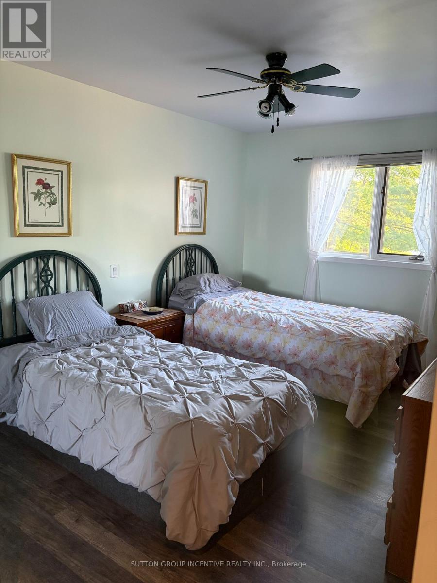 229 Haleway A Drive, Gravenhurst, ON