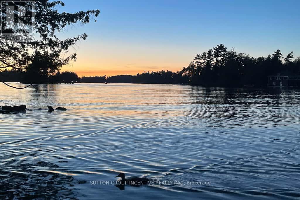 Muldrew Lake - 229 Haleway A Drive, Gravenhurst, ON