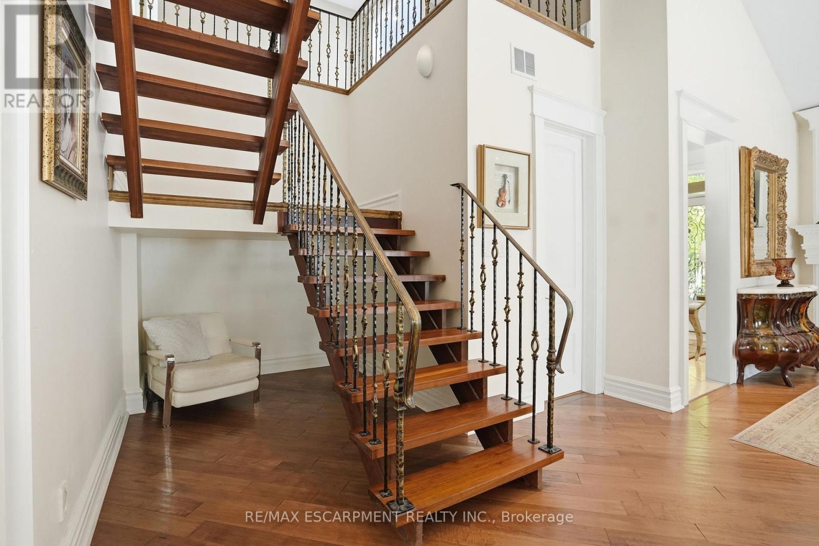 1320 Woodland Avenue, Mississauga, ON