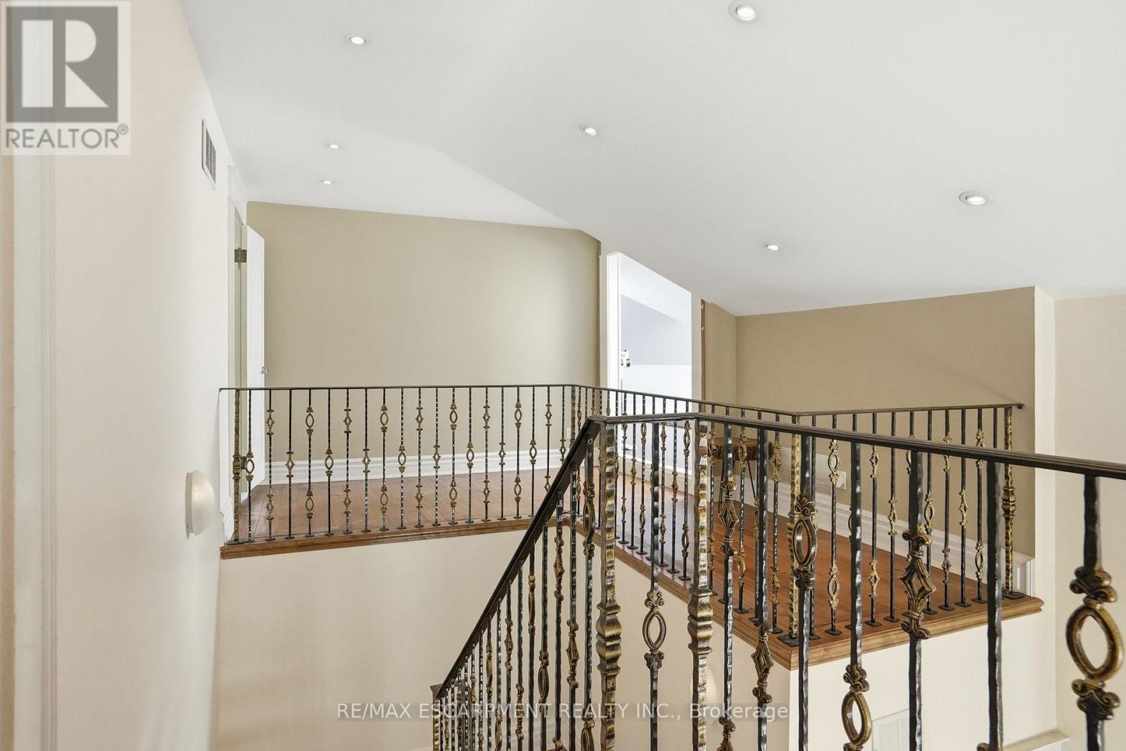 1320 Woodland Avenue, Mississauga, ON