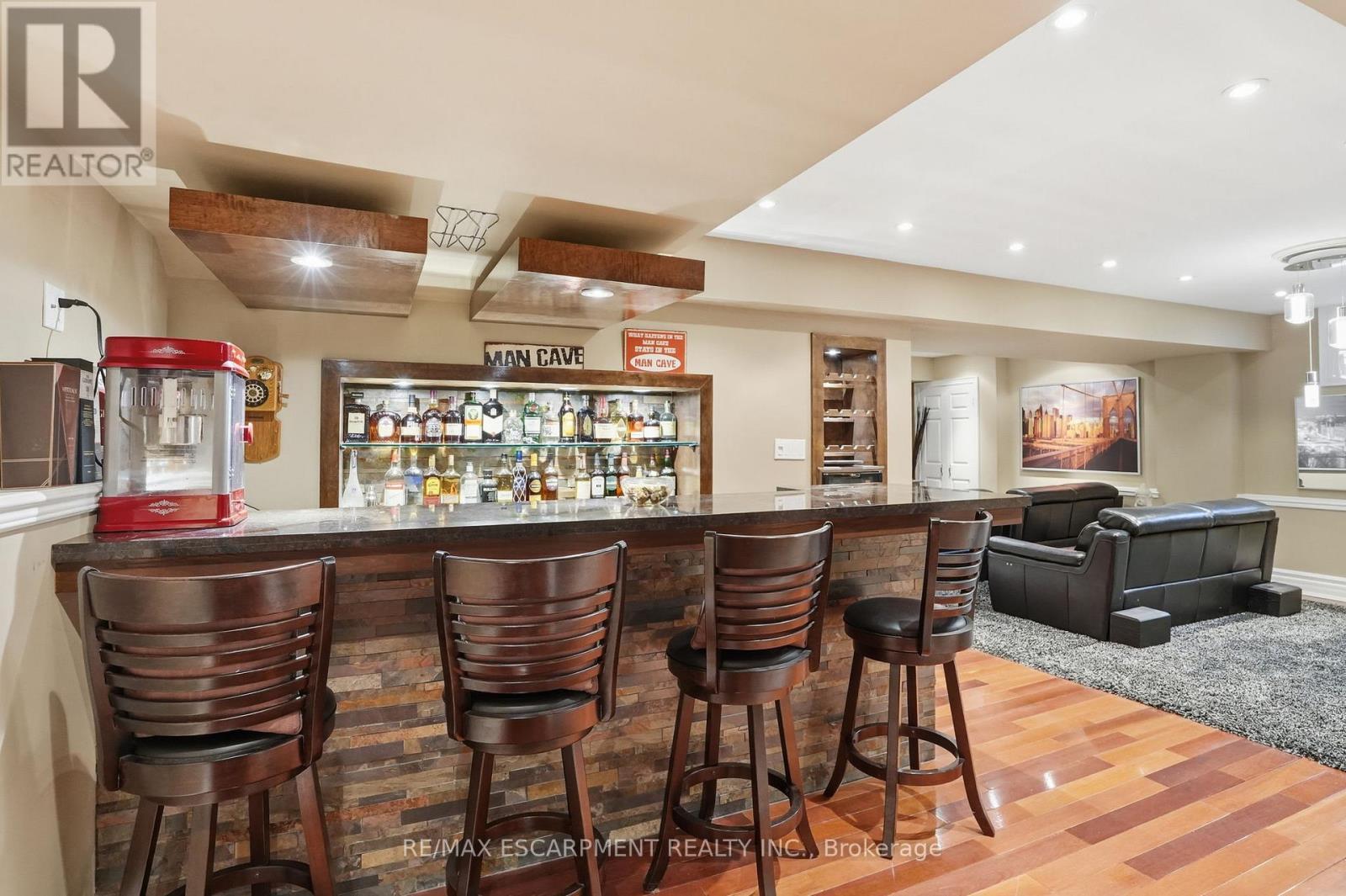 1320 Woodland Avenue, Mississauga, ON
