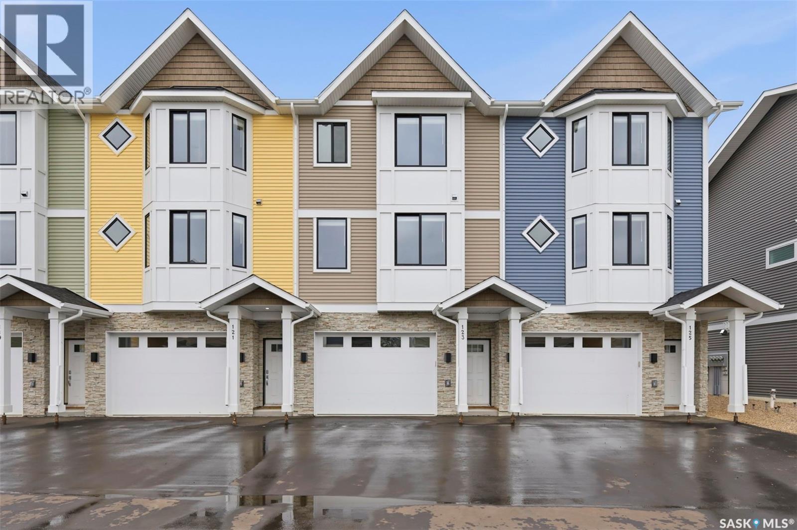 123 3220 11Th Street W, Saskatoon, SK