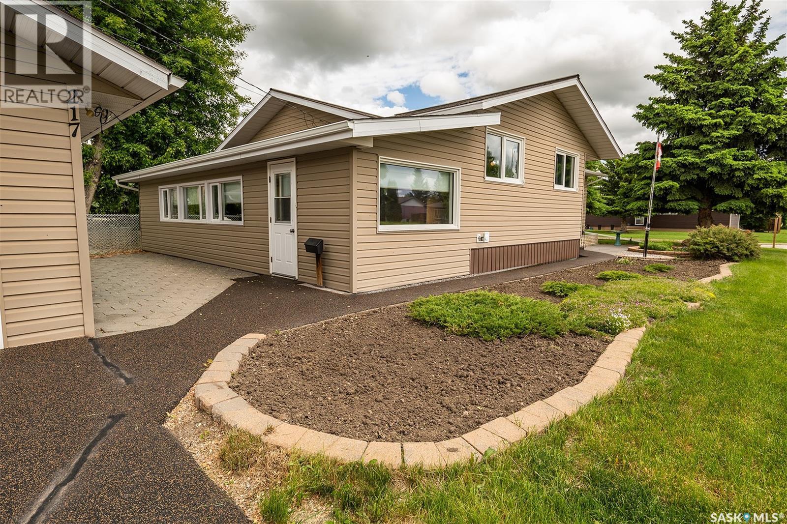 217 8Th Street E, Wynyard, SK