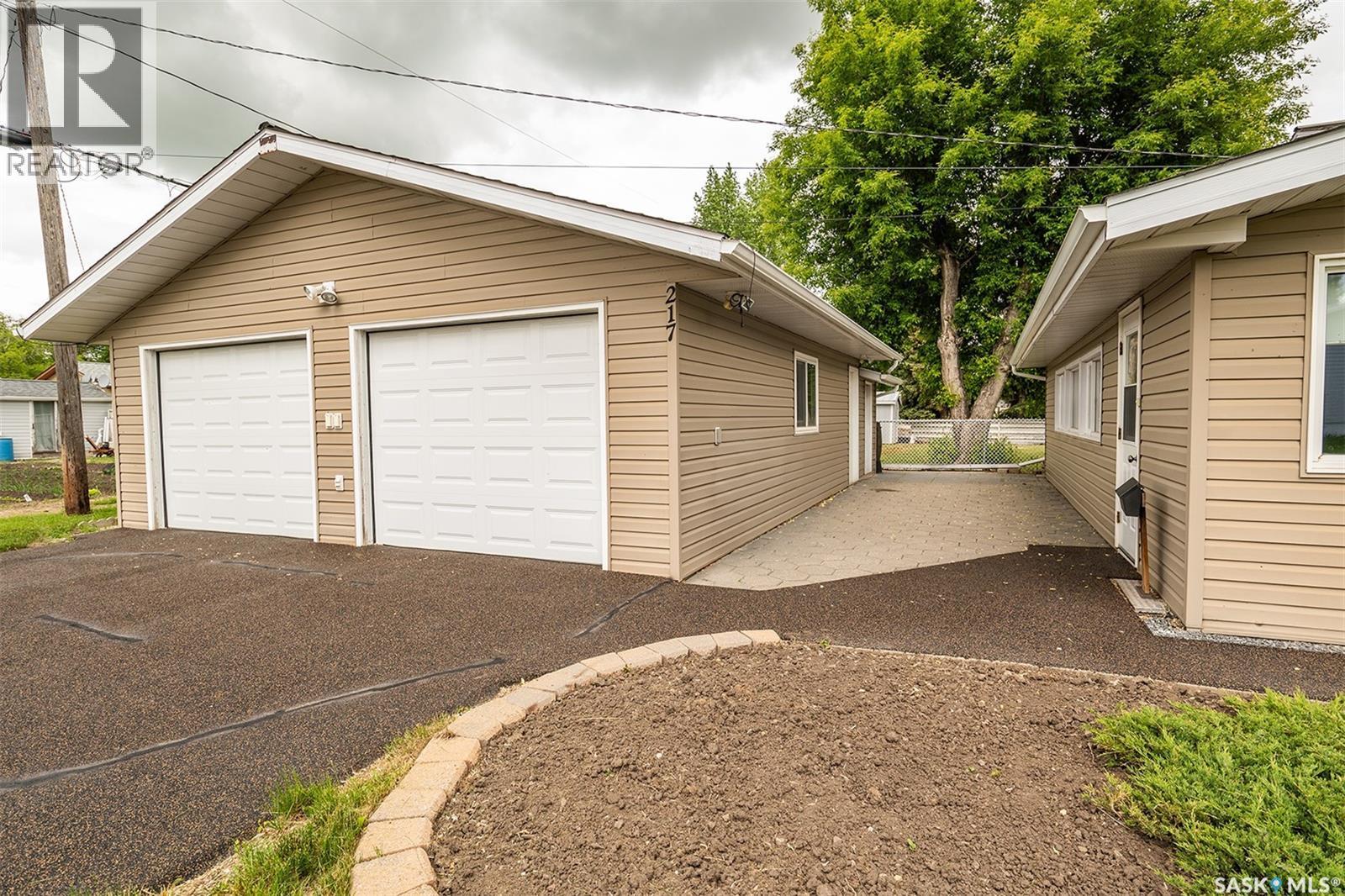 217 8Th Street E, Wynyard, SK