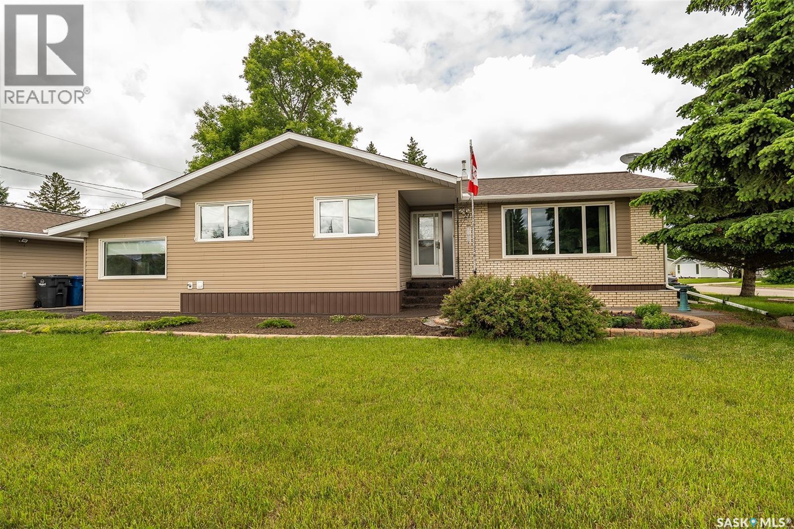 217 8Th Street E, Wynyard, SK