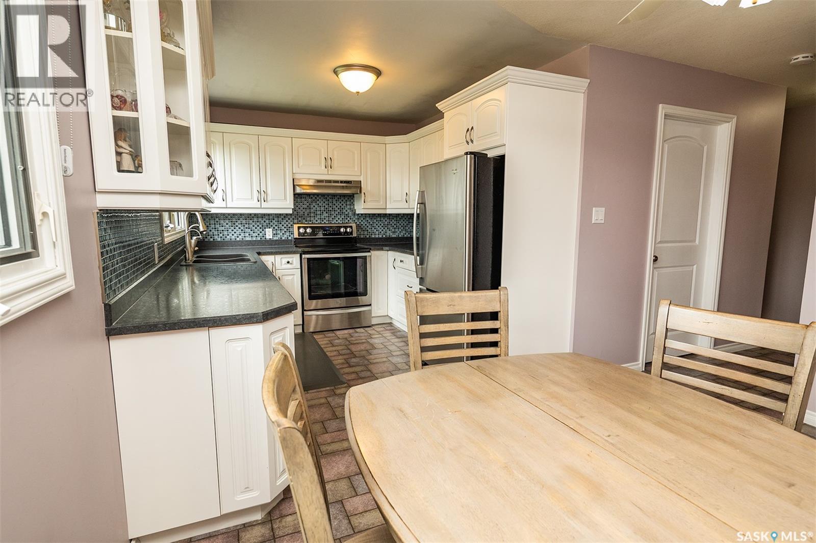 217 8Th Street E, Wynyard, SK