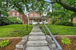 98 PINE STREET Brockville, ON K6V 1G9