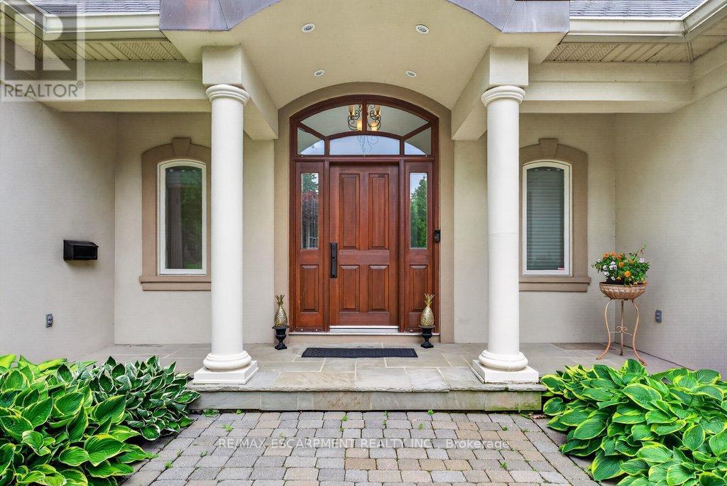 3312 Lakeland Crescent, Burlington, ON