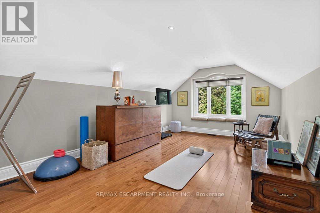 3312 Lakeland Crescent, Burlington, ON