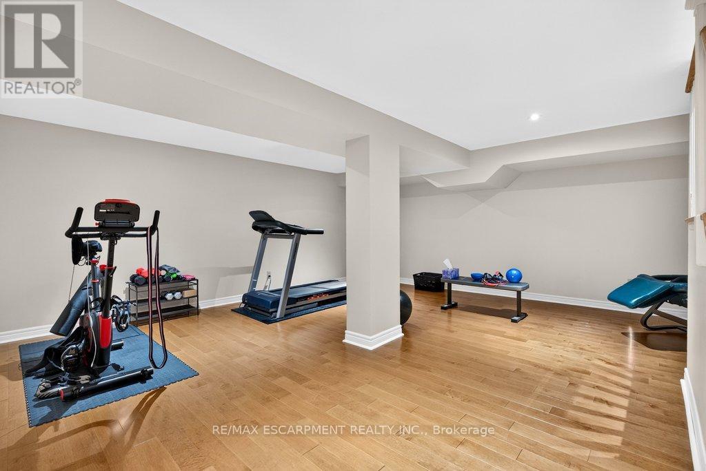 3312 Lakeland Crescent, Burlington, ON
