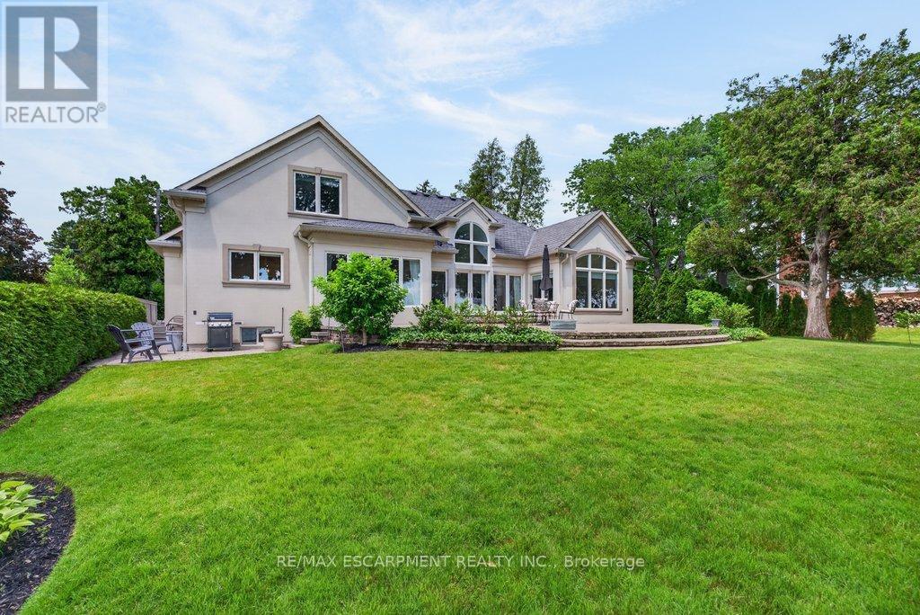 3312 Lakeland Crescent, Burlington, ON