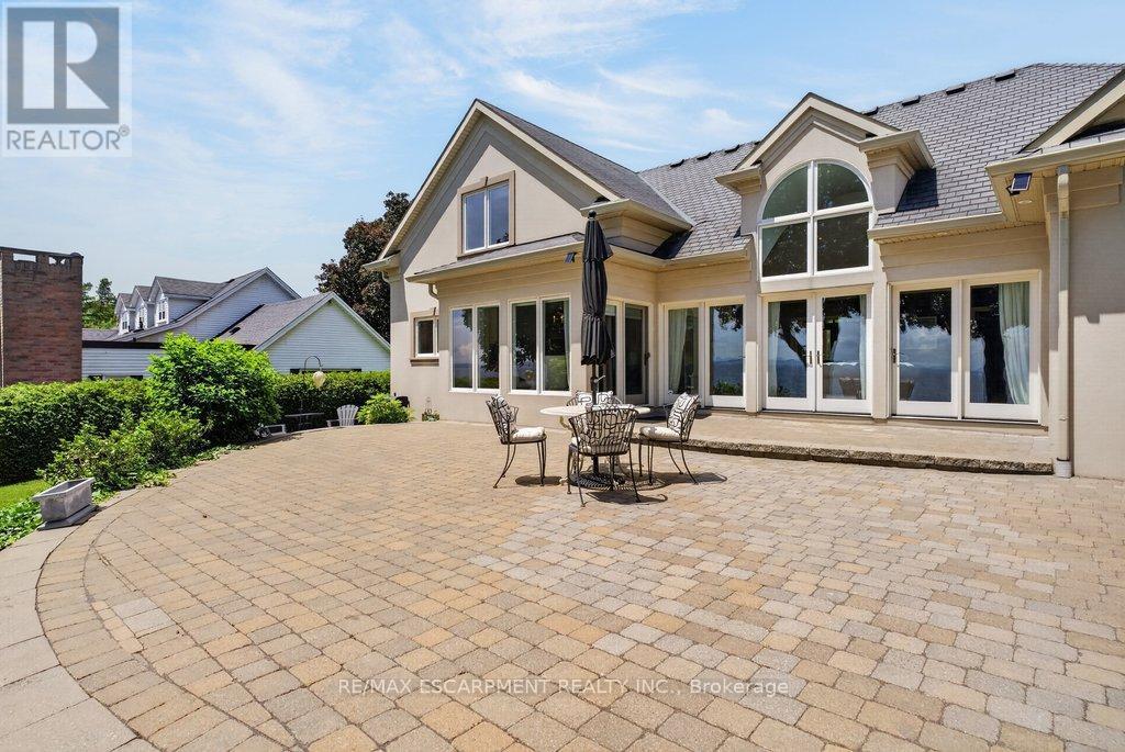 3312 Lakeland Crescent, Burlington, ON