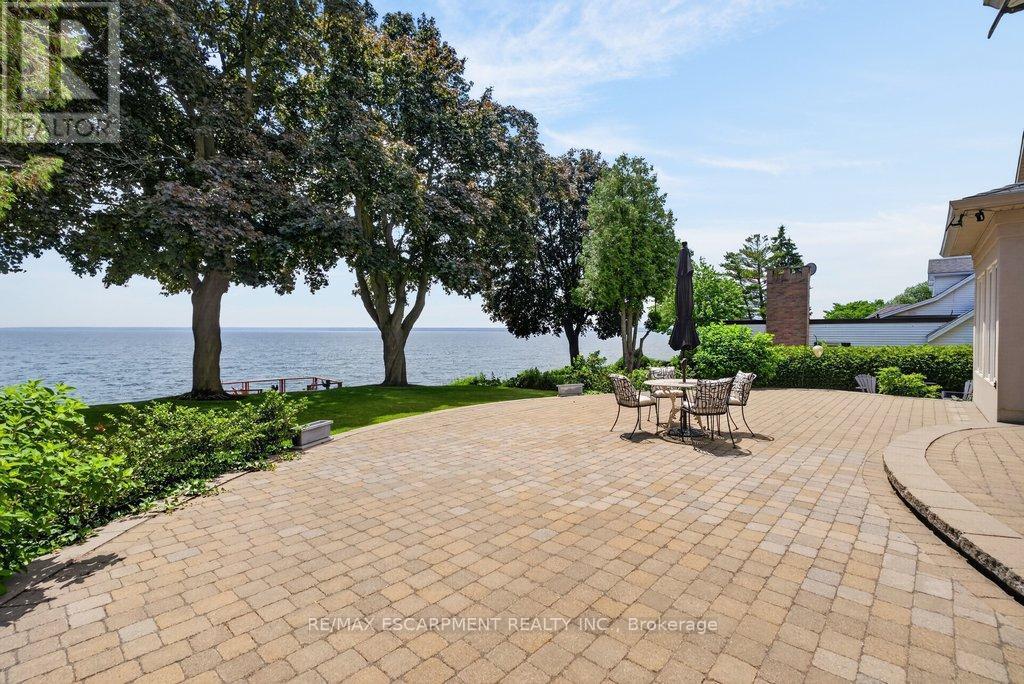 3312 Lakeland Crescent, Burlington, ON