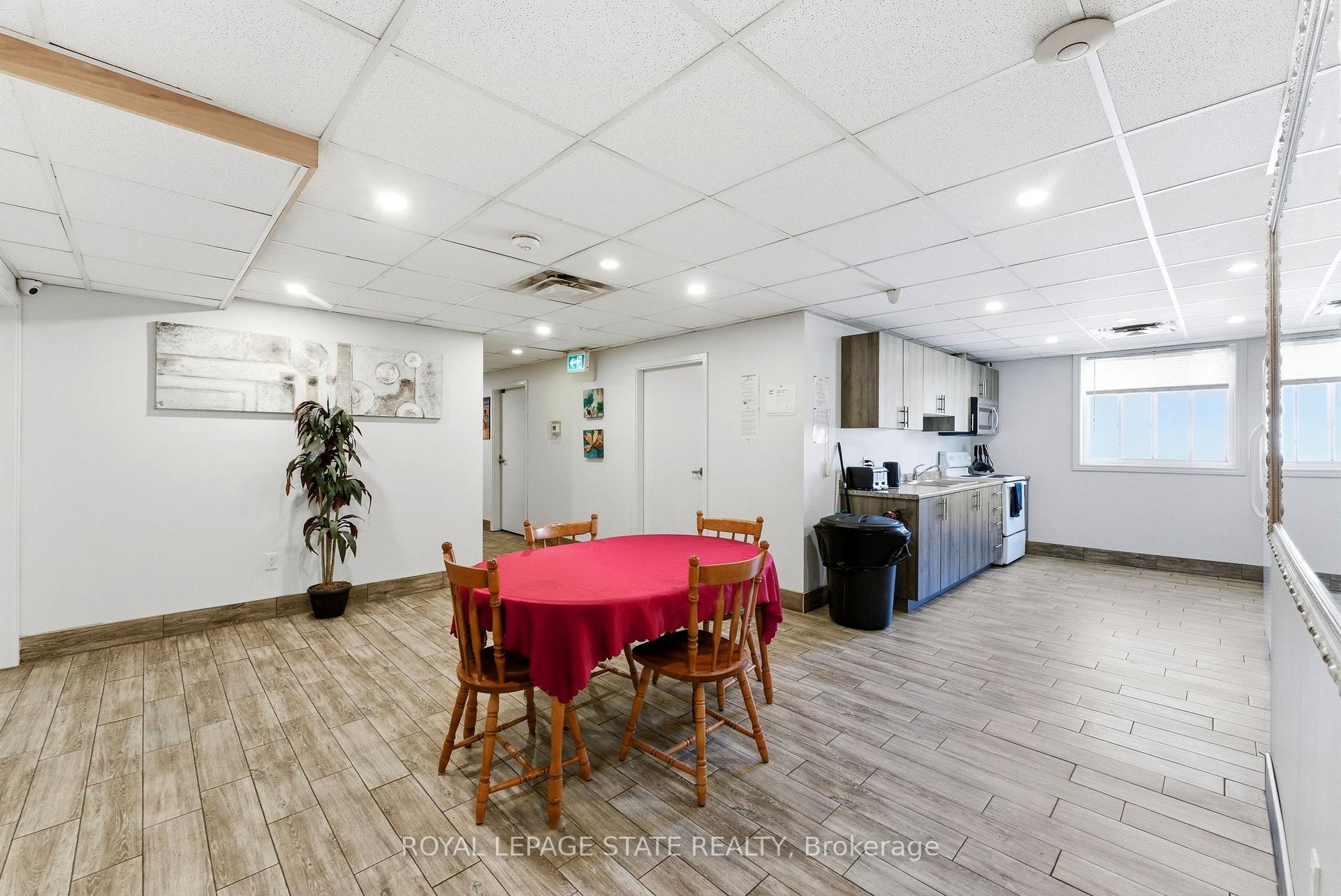 1745 King Street E, Hamilton, ON