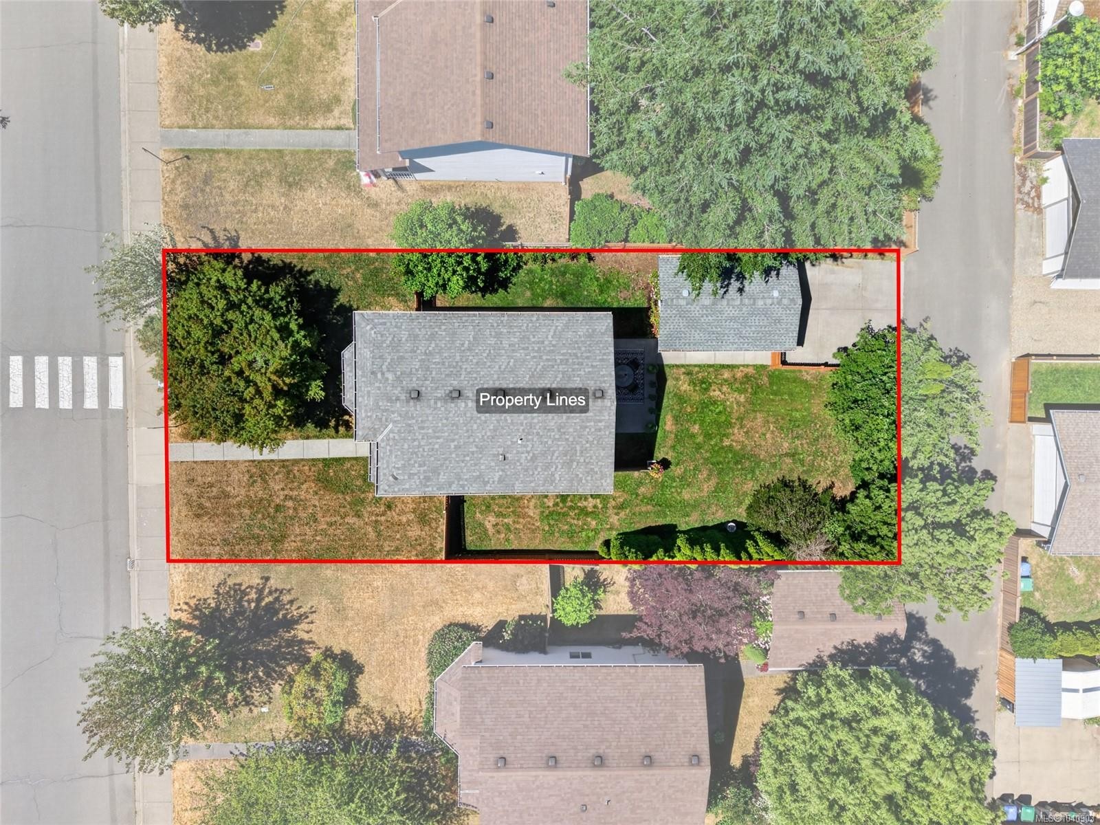 1230 Beckton Dr, Comox, BC