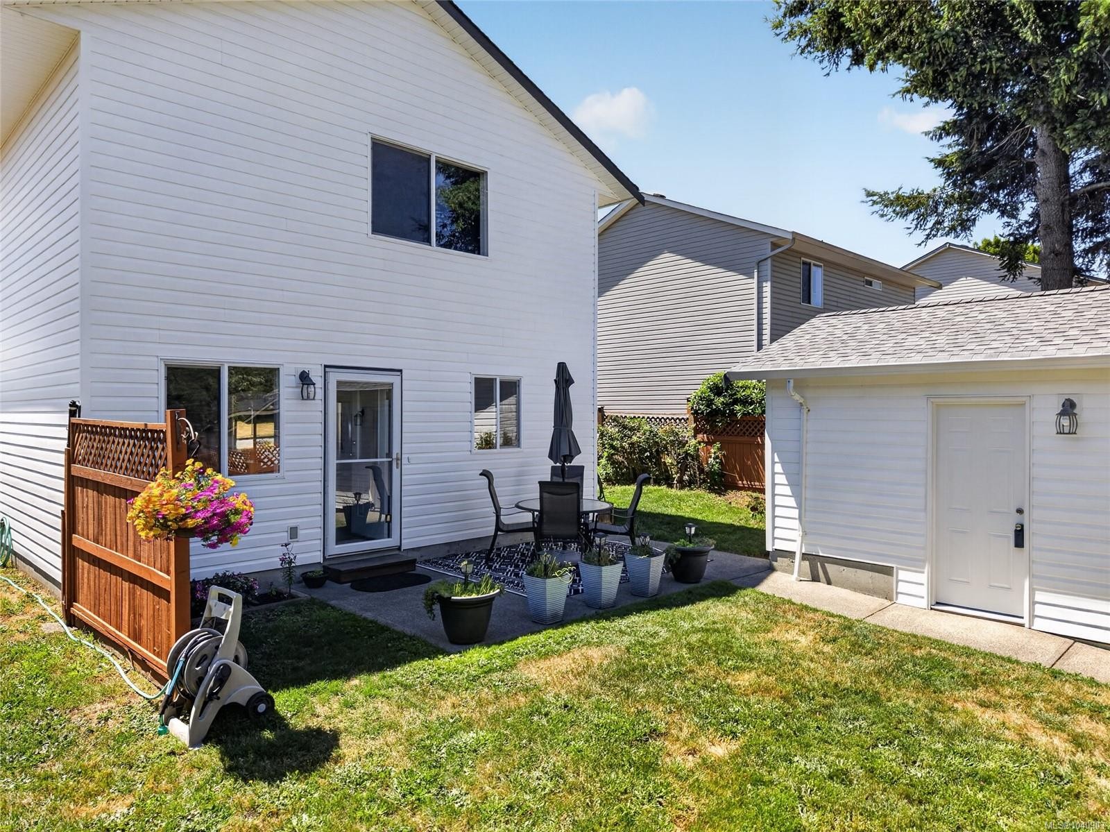 1230 Beckton Dr, Comox, BC