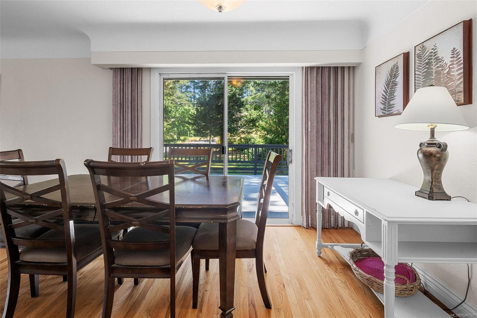 3990 Haro Rd, Saanich, BC