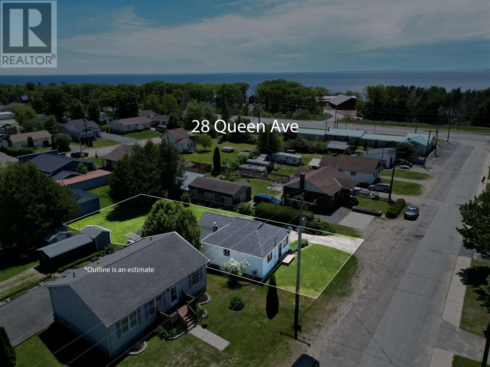 28 Queen Ave, Blind River, ON