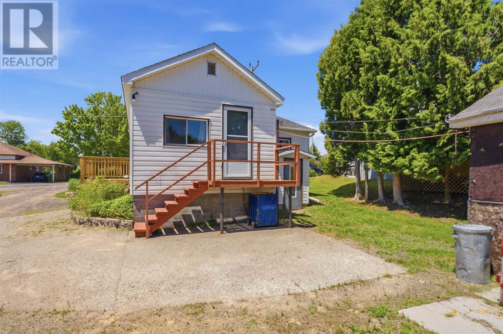 28 Queen Ave, Blind River, ON