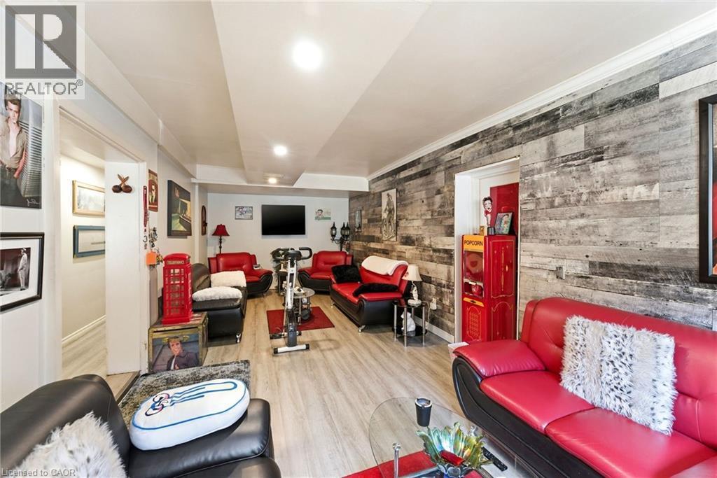 1745 King Street E, Hamilton, ON