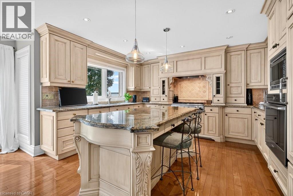 3312 Lakeland Crescent, Burlington, ON