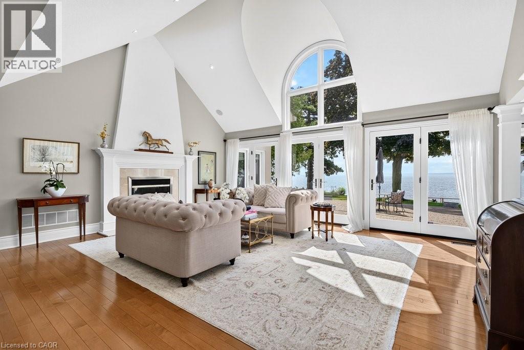 3312 Lakeland Crescent, Burlington, ON