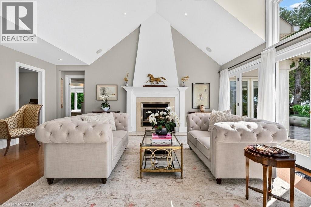 3312 Lakeland Crescent, Burlington, ON
