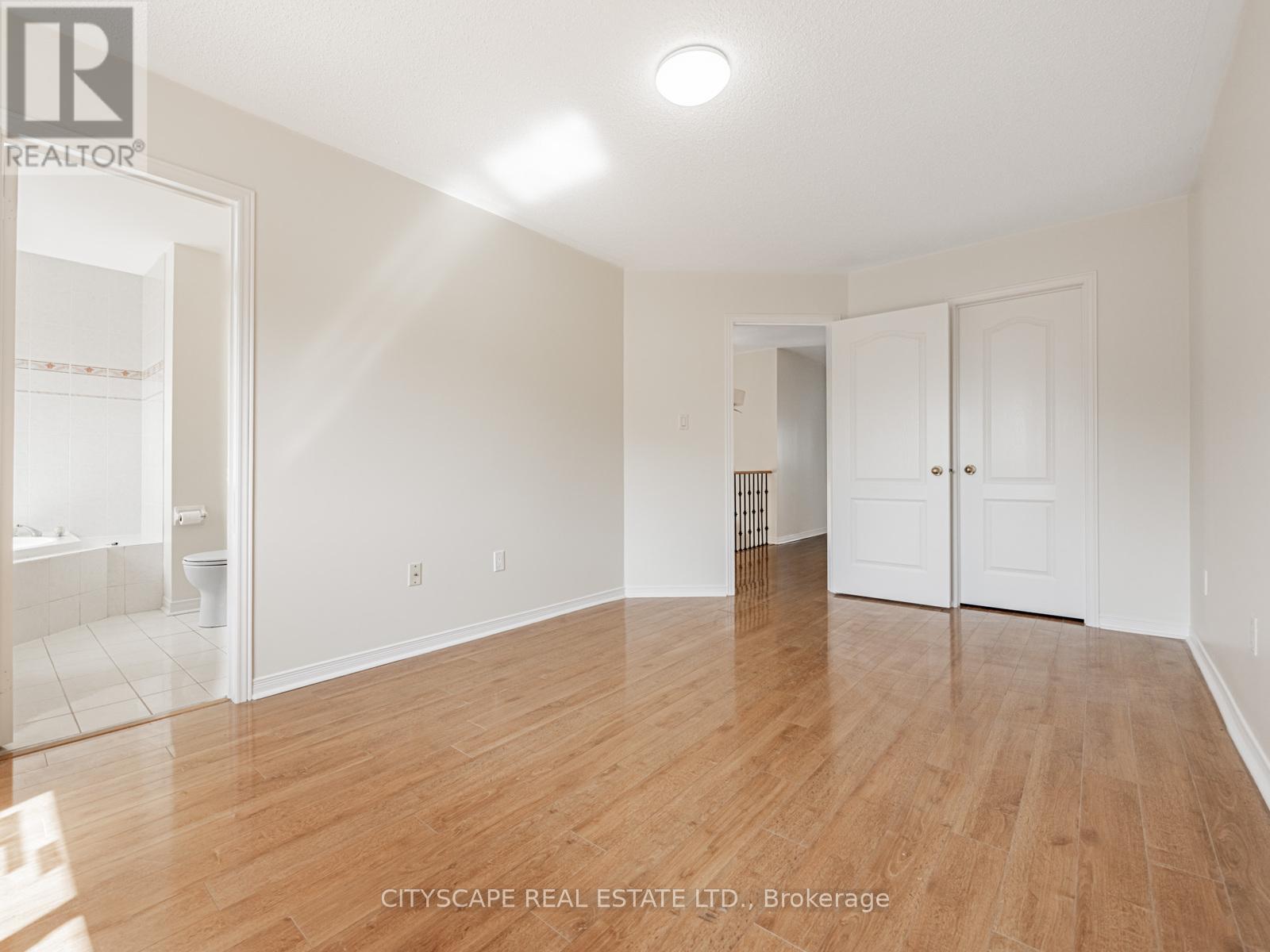 3270 Ridgeleigh Heights, Mississauga, ON