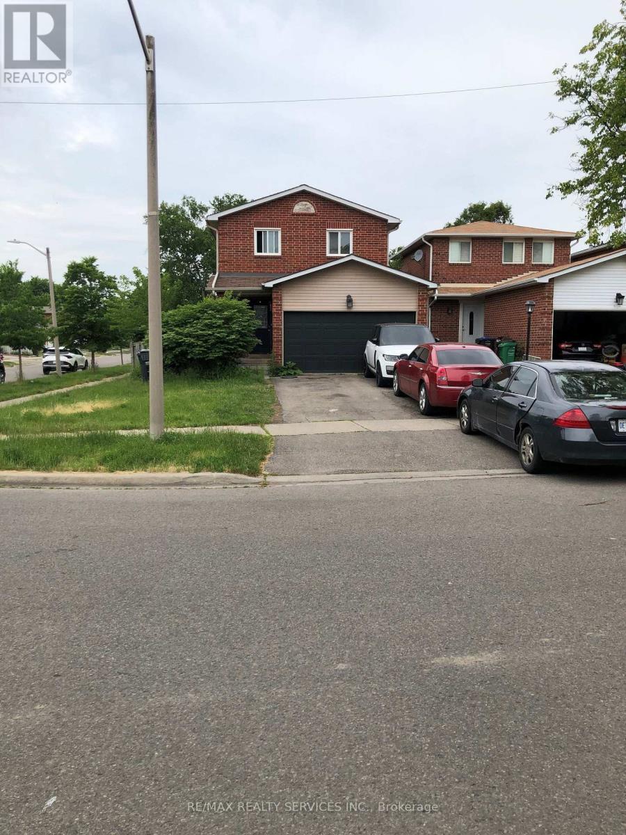 61 Ecclestone Drive N, Brampton, ON