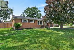 1749 SHAWNEE Tecumseh, ON N8N 1S4