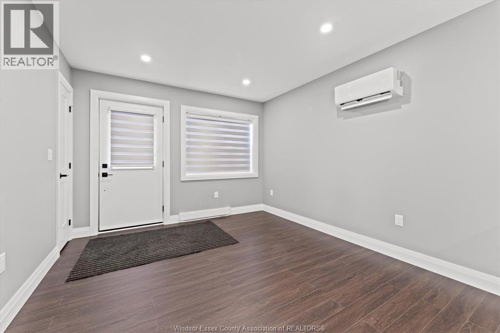 1147 Hickory Unit# Upper, Windsor, ON