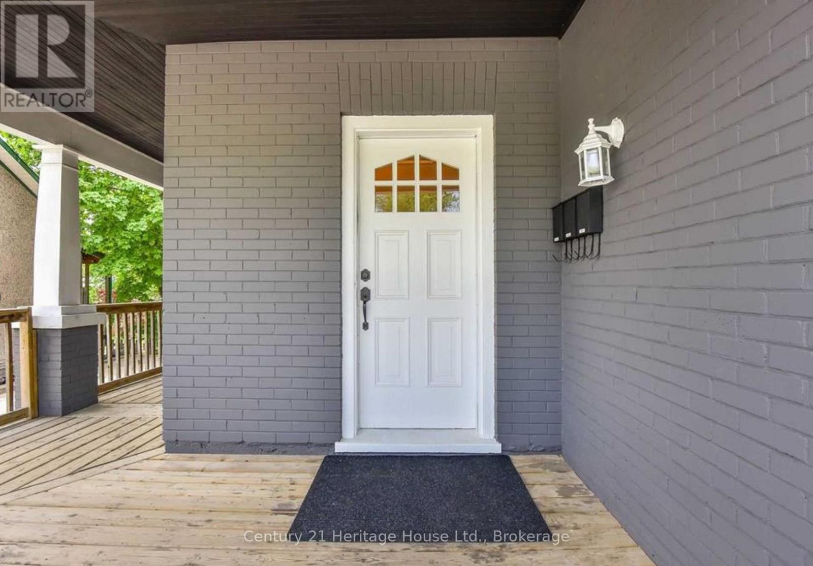 153 St Andrews Street, Cambridge, ON - Outdoor With Exterior