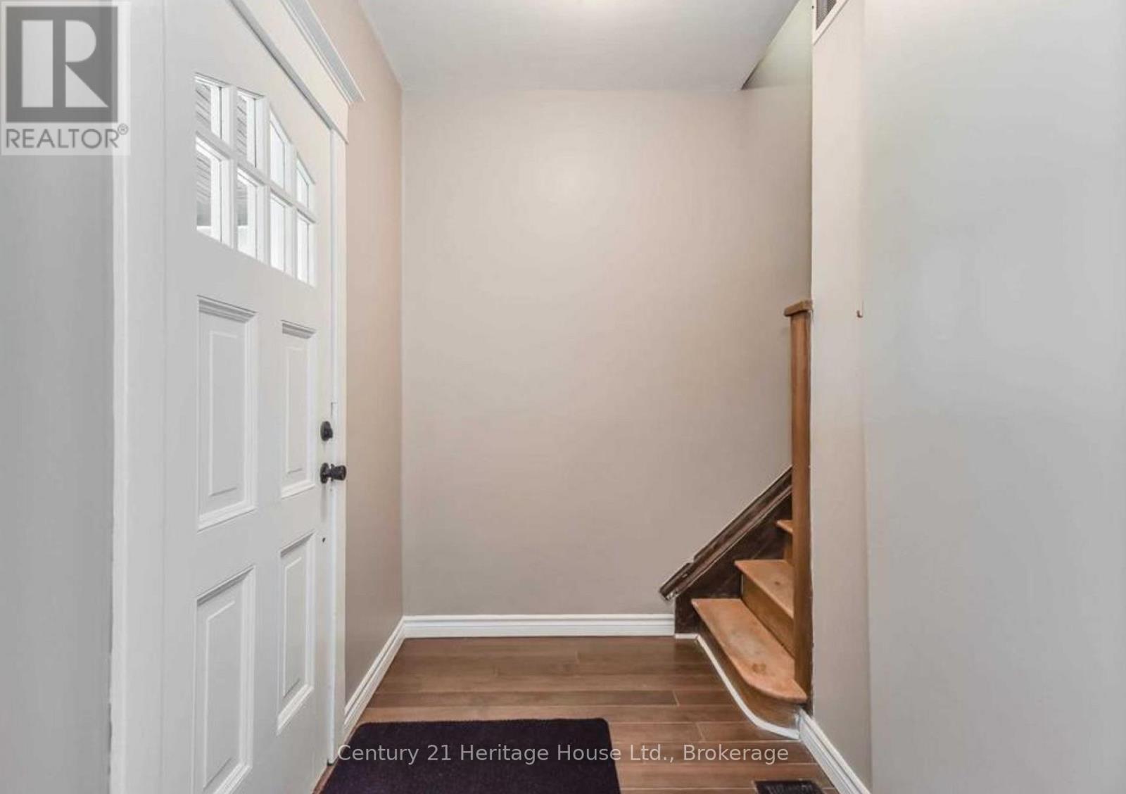 153 St Andrews Street, Cambridge, ON - Indoor Photo Showing Other Room