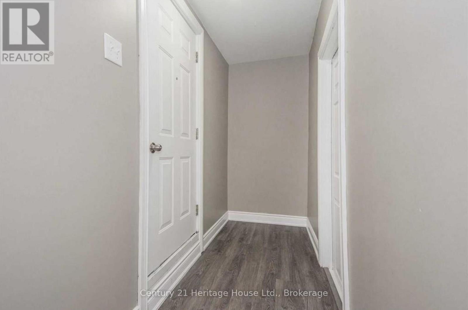 153 St Andrews Street, Cambridge, ON - Indoor Photo Showing Other Room