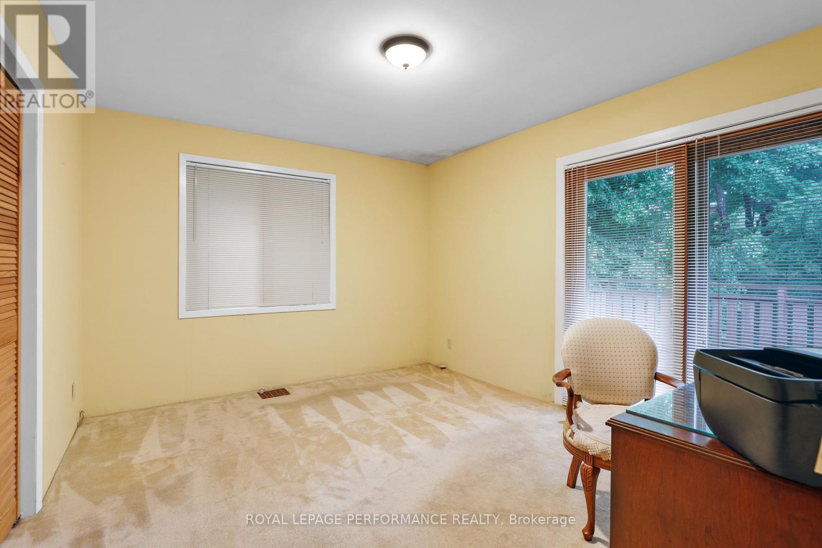 2061 Fairbanks Avenue, Ottawa, ON
