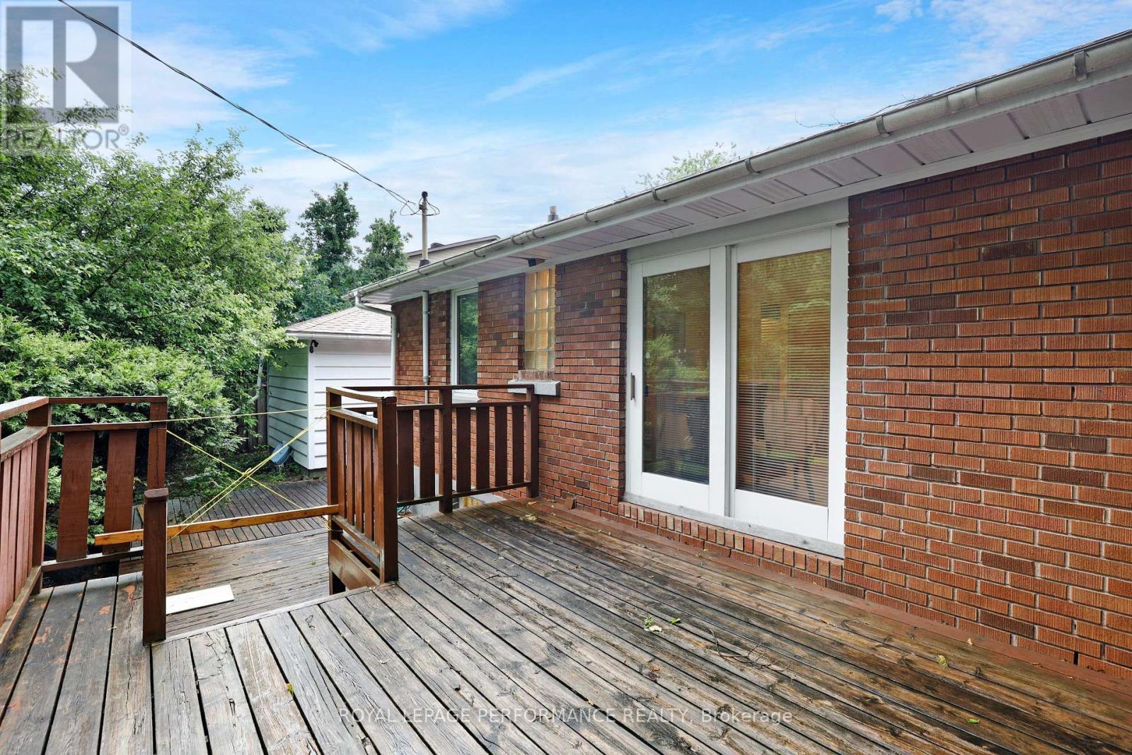 2061 Fairbanks Avenue, Ottawa, ON