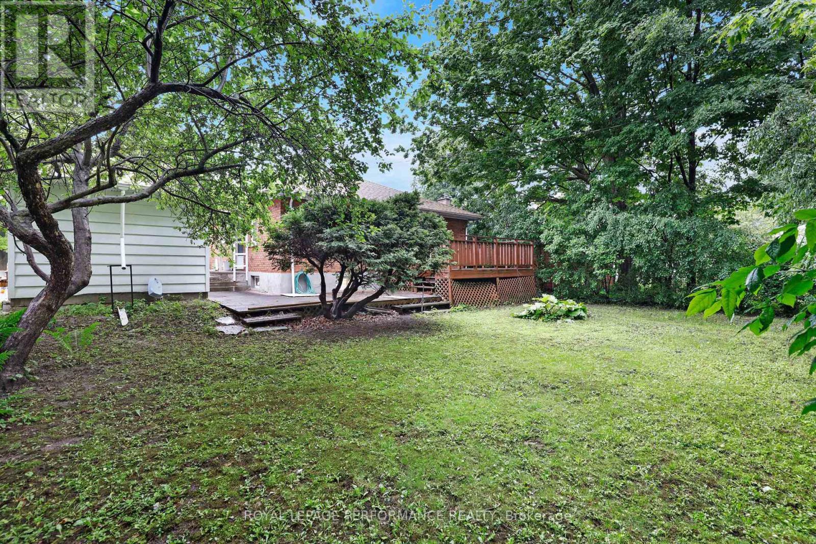 2061 Fairbanks Avenue, Ottawa, ON