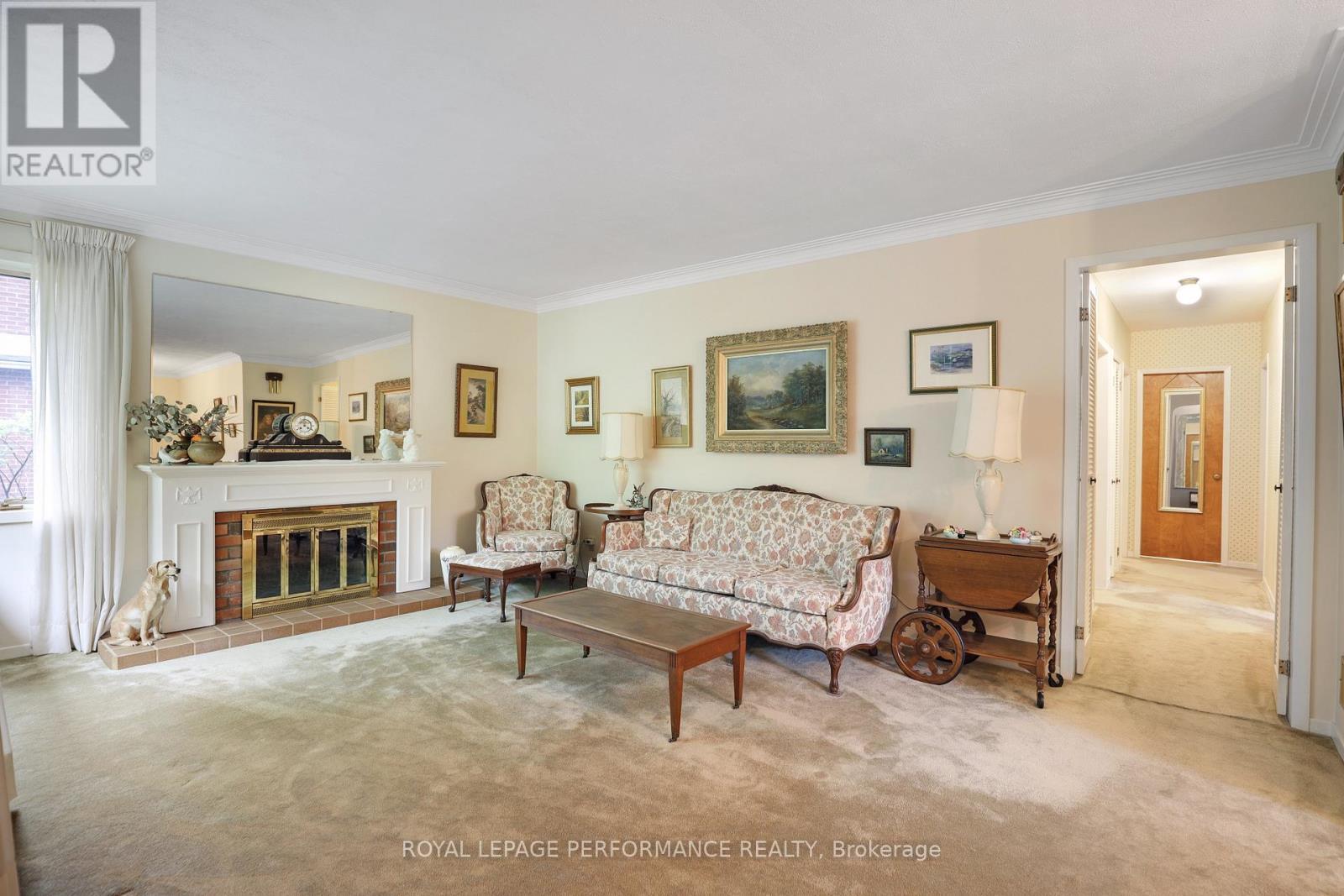 2061 Fairbanks Avenue, Ottawa, ON