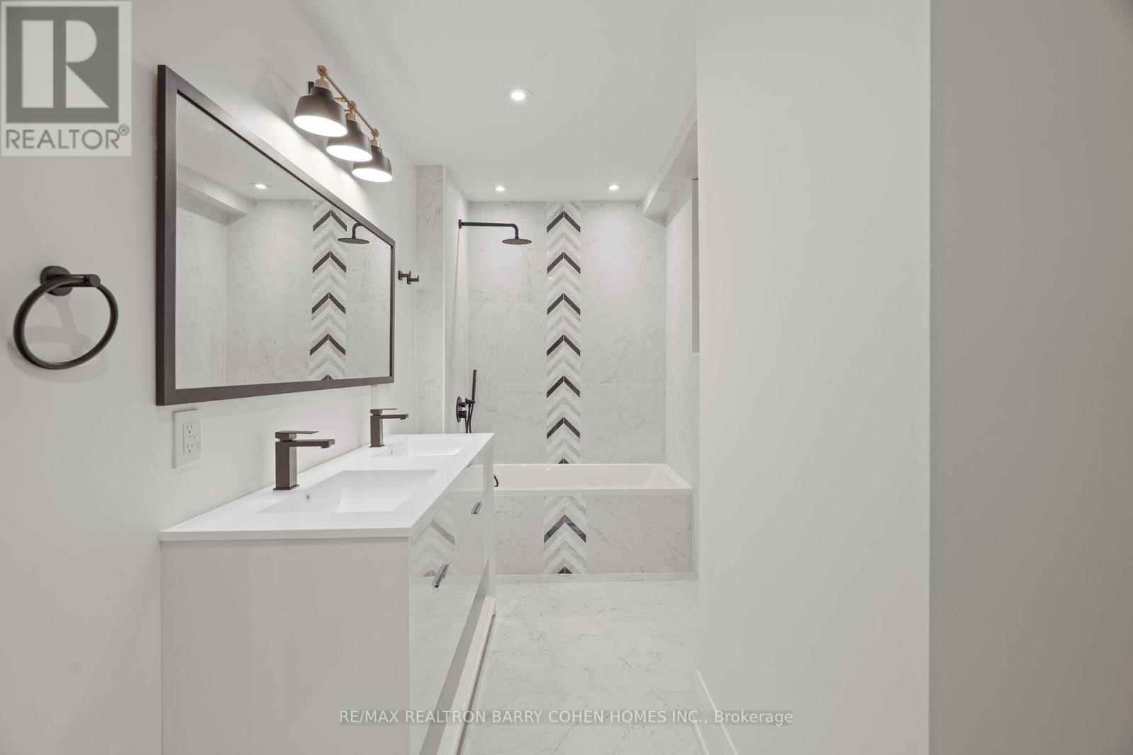 231 Macpherson Avenue, Toronto, ON
