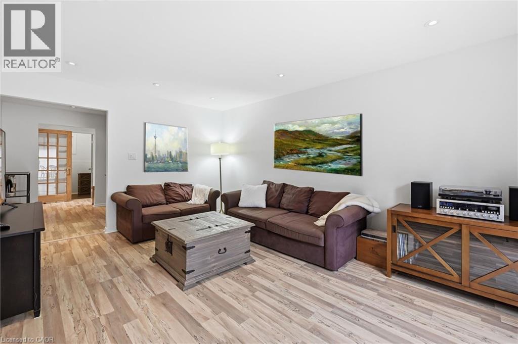 712 Auburn Crescent, Burlington, ON