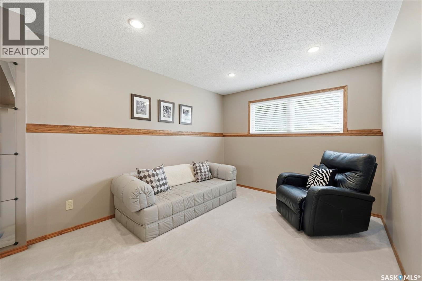 261 Assiniboine Drive, Saskatoon, SK