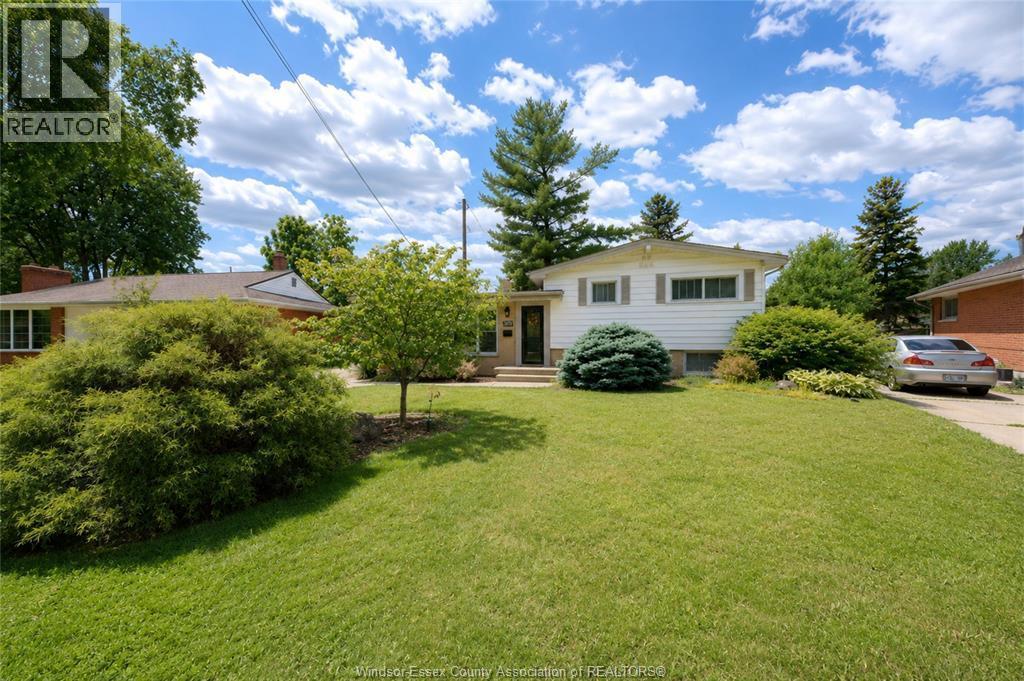 3939 Longfellow, Windsor, ON