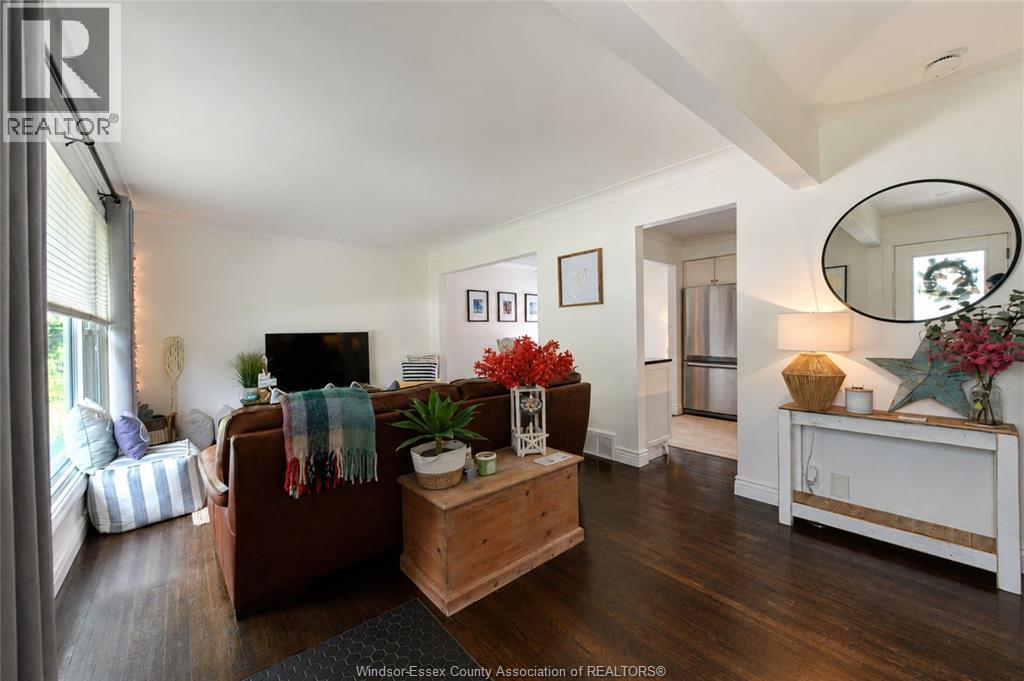 3939 Longfellow, Windsor, ON
