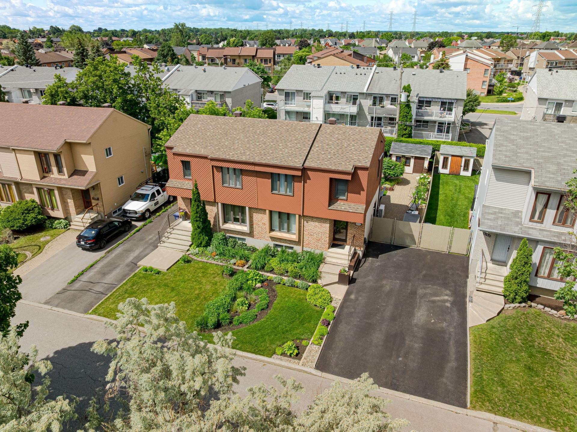 Façade - 2120 Rue De Romagne, Laval (Vimont), QC
