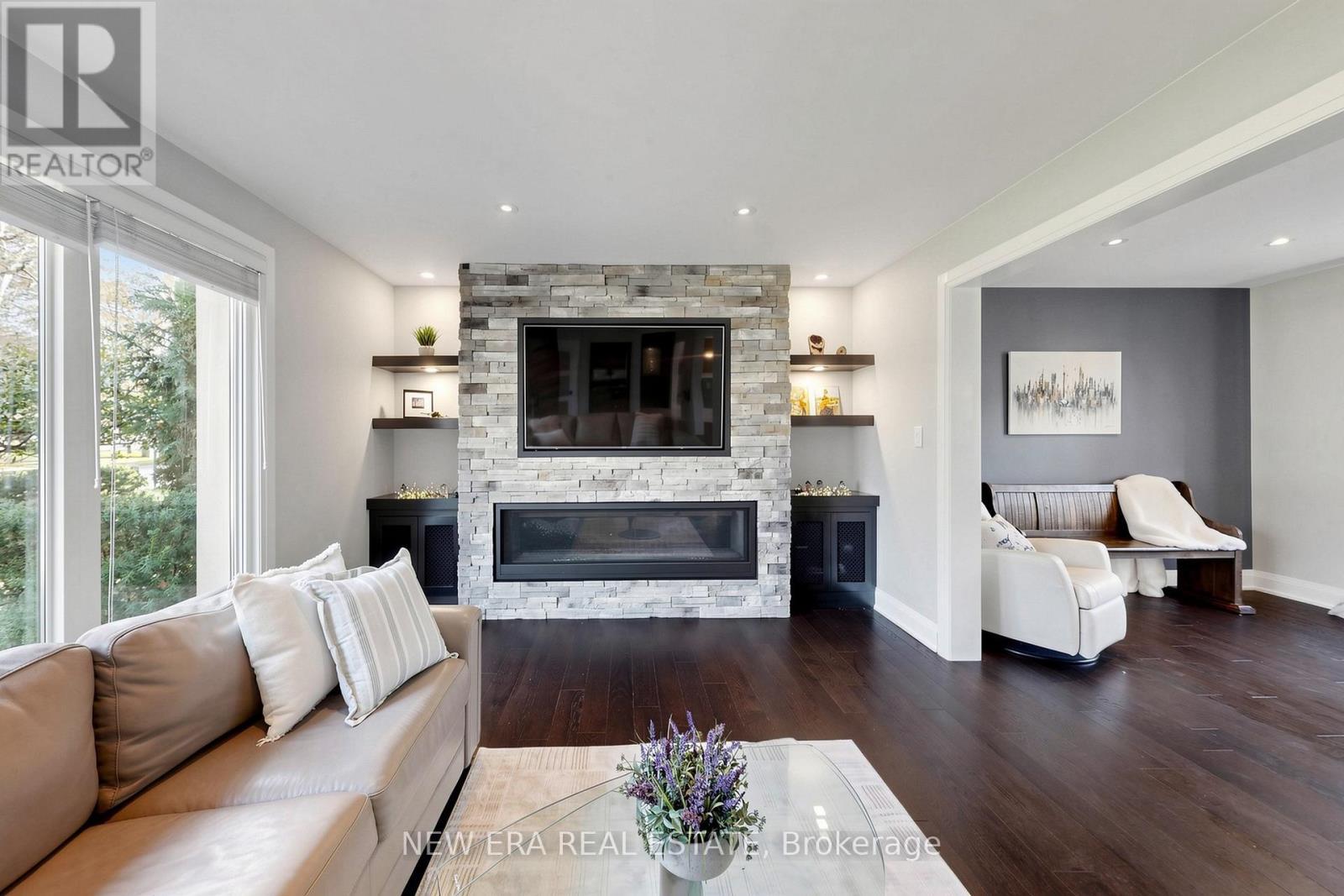 1423 Bunsden Avenue, Mississauga, ON